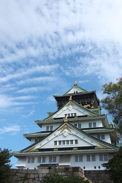 大阪城、商都・大阪を象徴する城