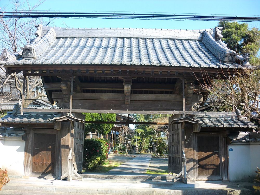 熊本市西区の蓮台寺の山門